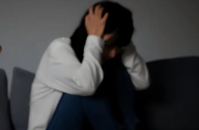  深渊中的反击：极度压抑下的家庭悲剧真相 情感心理