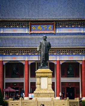 李强主持国务院常务会议；讨论通过2026年重点工作分工方案；研究地方财政补贴负面清单机制。