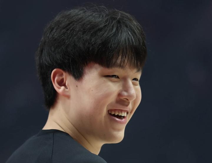  杨瀚森在发展联盟展现耀眼潜力；开拓者选秀眼光独到，上限值得期待。 体育新闻 杨瀚森在发展联盟展现耀眼潜力；开拓者选秀眼光独到，上限值得期待。 体育新闻