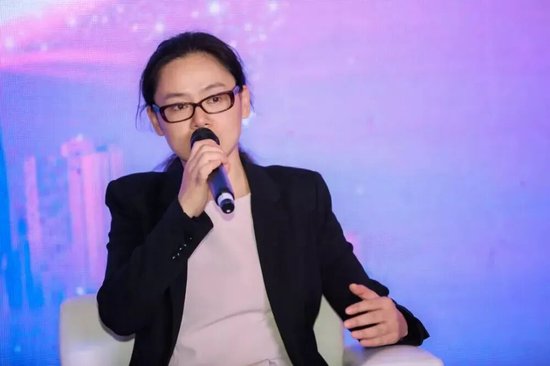  纽约、巴黎分行行长调整完成；全球化人才轮岗持续深化。 企业服务