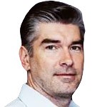  欧洲精英管理人才流动加速；休斯与新月达成共识，夏季履新在即。 体育新闻