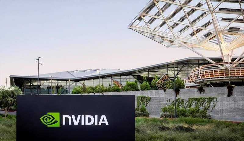  【技术深度】从产业链拆解到生态重构：国产光刻机破局的底层逻辑与实战路径 IT技术