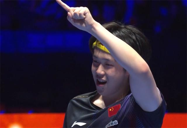 王楚钦澳门世界杯逆转深度复盘：去掉肌肉贴的搏命之战与技术隐患分析