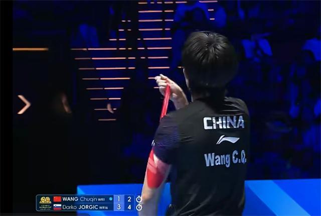  王楚钦澳门世界杯逆转深度复盘：去掉肌肉贴的搏命之战与技术隐患分析 体育新闻