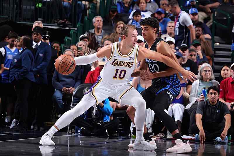  【技术拆解】从纯投手到三双制造机：肯纳德转型控卫的数据密码 体育新闻