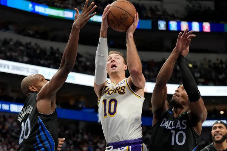  【技术拆解】从纯投手到三双制造机：肯纳德转型控卫的数据密码 体育新闻