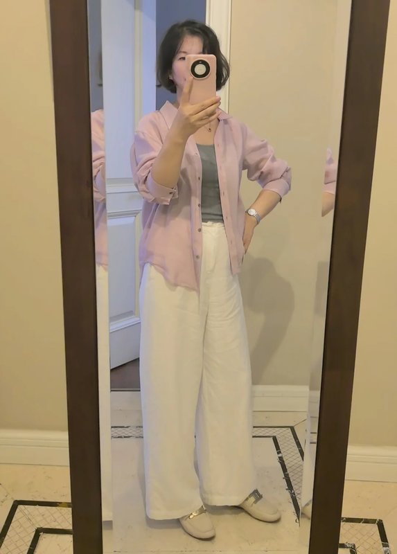  从基础款到高级感：50岁女性春装穿搭的细节拆解 时尚用品