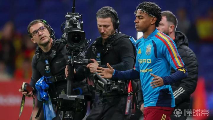  罗卡丰达的逆袭密码：一张1欧元宝可梦卡片如何塑造足坛新星 体育新闻