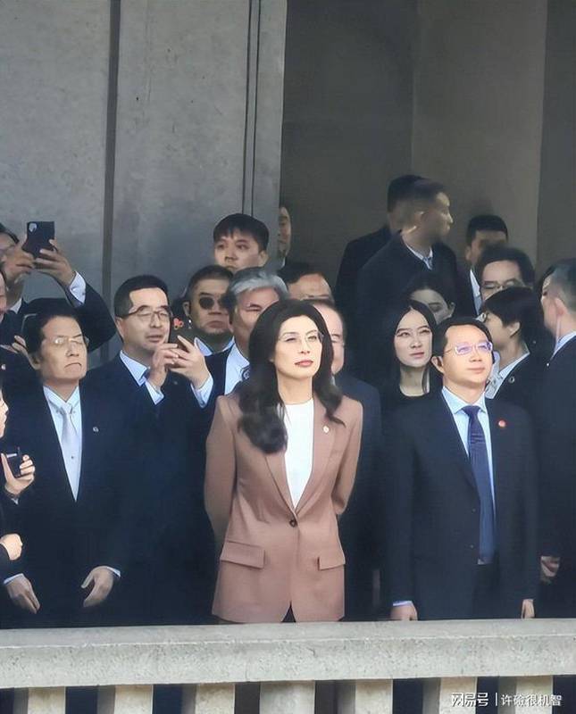  从《我的中国心》到亿元捐款：一位港星四十年的精准公益方法论 文化旅游