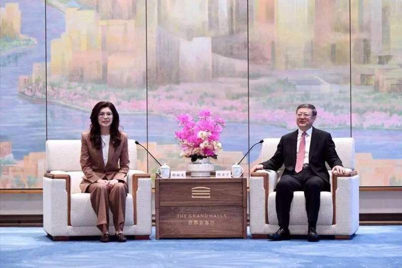  从《我的中国心》到亿元捐款：一位港星四十年的精准公益方法论 文化旅游