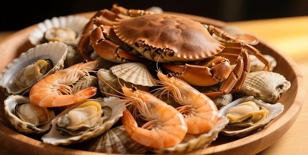  10909米深海之底的科学警示：塑料微粒污染的完整链条与应对路径 新闻