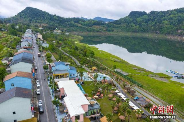  从“空心”到“赋能”：长沙村乡村艺术振兴的底层逻辑与可复制路径 文化旅游