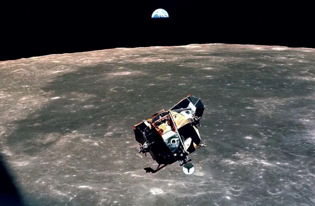  【技术复盘】阿波罗计划：一场用40万人堆出来的政治豪赌 新闻