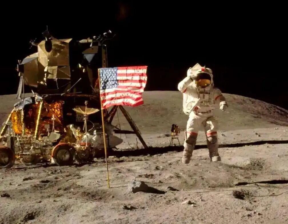  【技术复盘】阿波罗计划：一场用40万人堆出来的政治豪赌 新闻