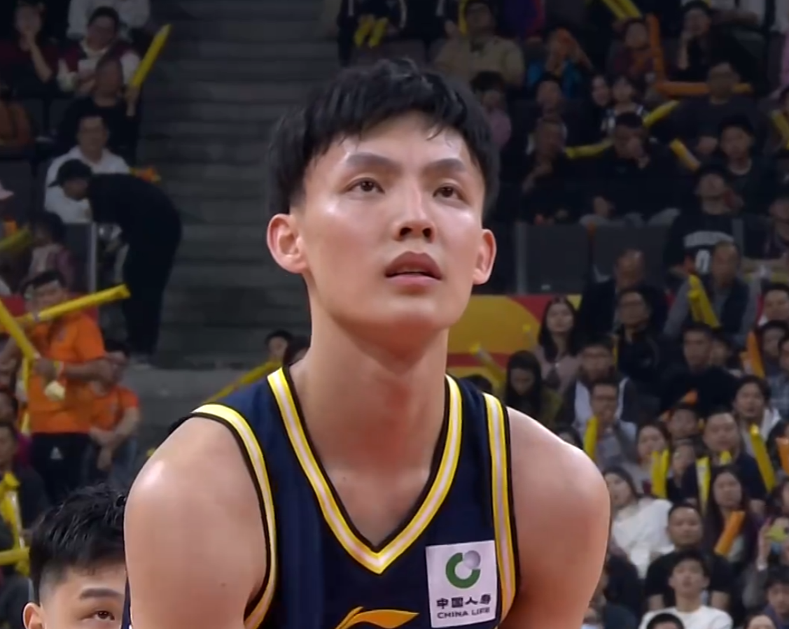  广东宏远滑落探因：从战术失衡到外援困局的系统性复盘 体育新闻